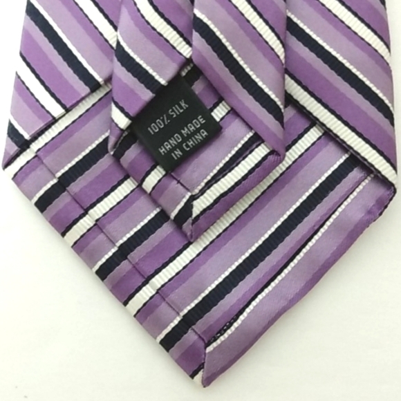 JOS. A. BANK SIGNATURE COLLECTION SILK NECK TIE - Picture 9 of 10